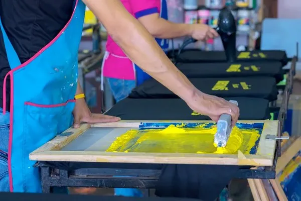how to make a silk screen stencil
